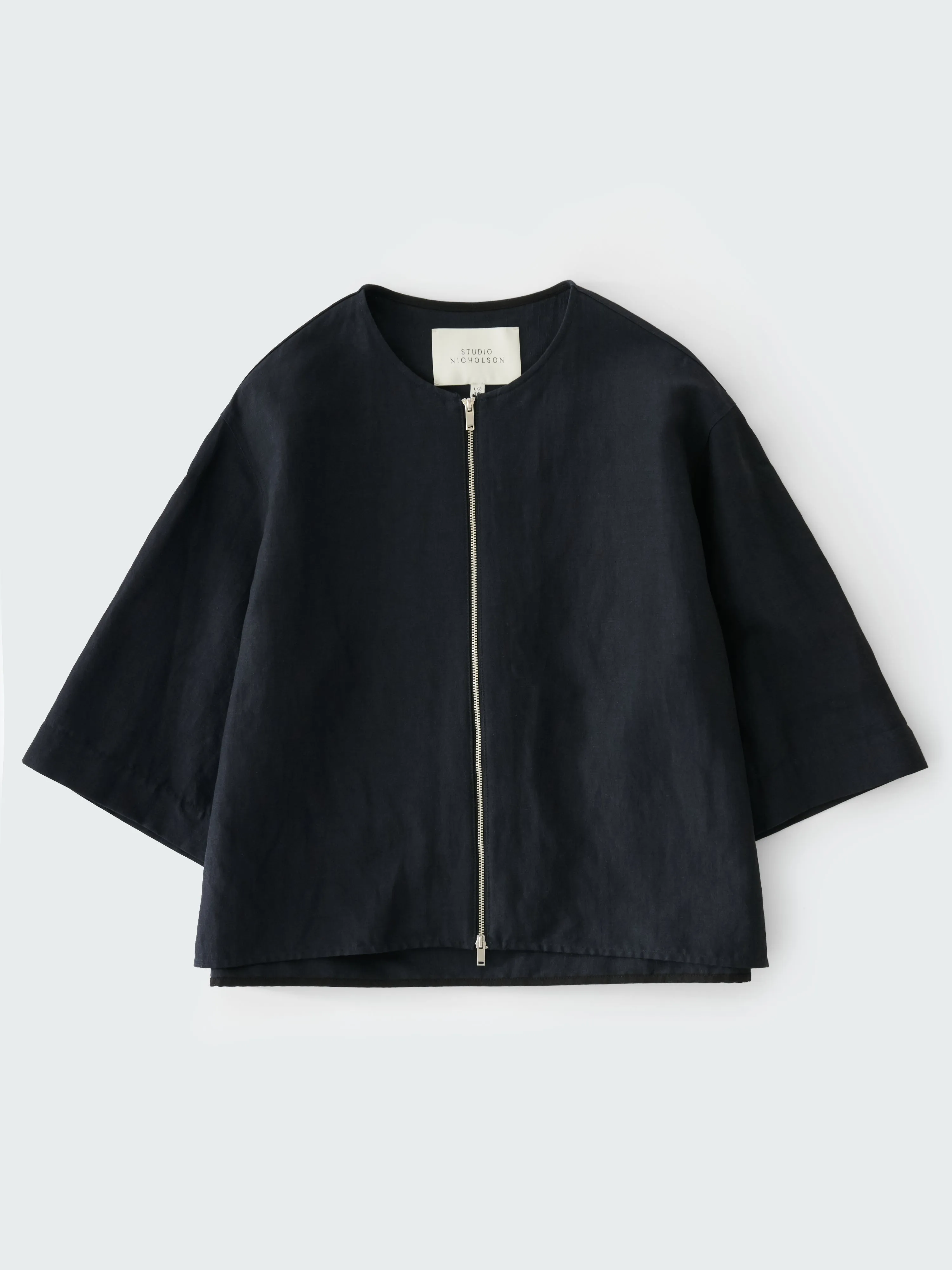 Tuttle Shirt in Darkest Navy